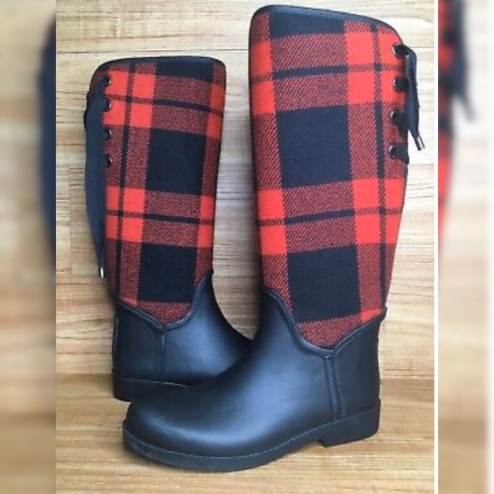 Coach boots like new used twice for a short time